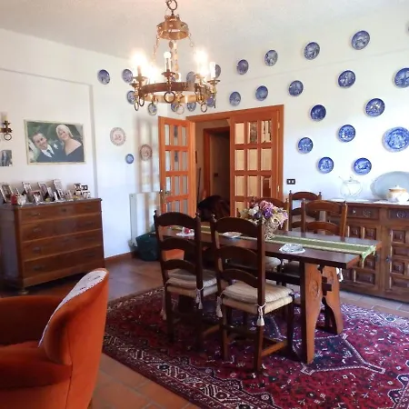 Le Rondini Oda ve Kahvaltı Cassanesi