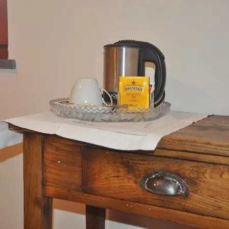 Le Rondini Oda ve Kahvaltı