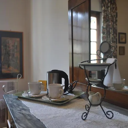 فندق مبيت وإفطار Le Rondini *