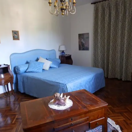 Le Rondini Oda ve Kahvaltı