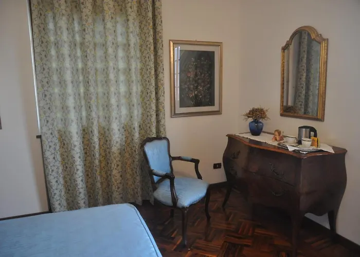 Le Rondini Panzió *