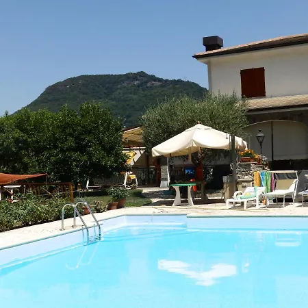 Le Rondini Bed and breakfast Cassanesi